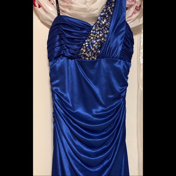 Prom Dress - Picture 3 of 5